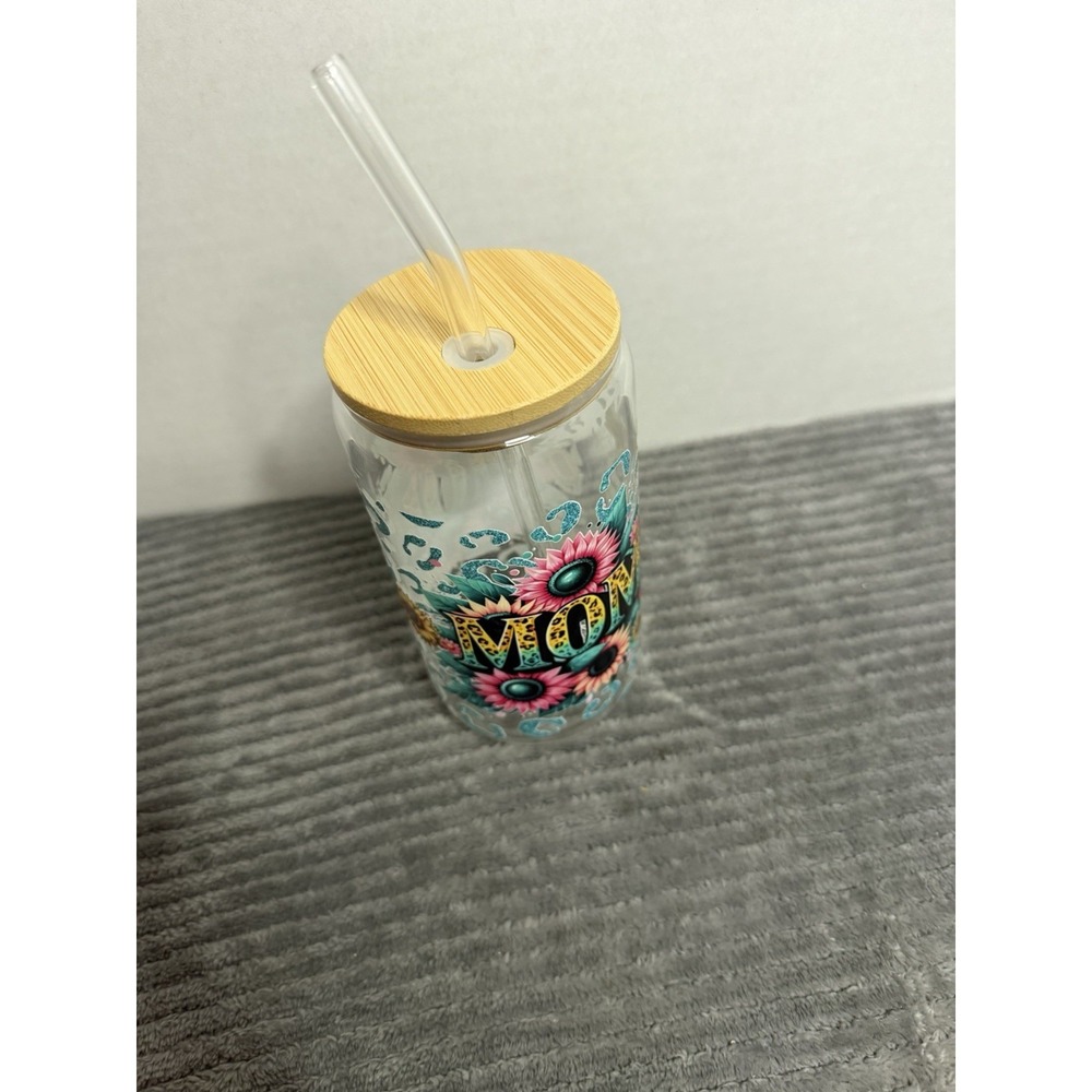 16oz Libbey-style glass can featuring a "Mom" sunflower